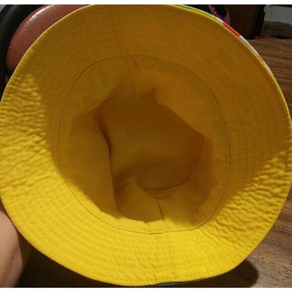 Cocomelon Bucket HatDouble Sided  And Musical Learning Watch - Picture 4 of 8